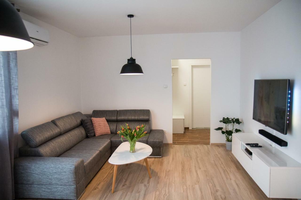 Apartament F&J Stary Toruń Esterno foto